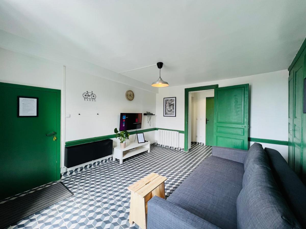 Dnn - Retro 1Br, Center Thiers - Free Wifi And Parking - Near Vichy, Clermont, Lyon Appartement Buitenkant foto